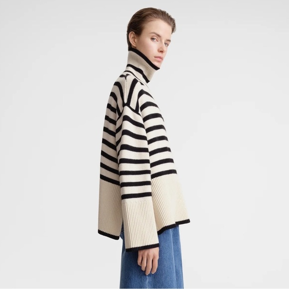 Signature stripe turtleneck light sand - Picture 7 of 7